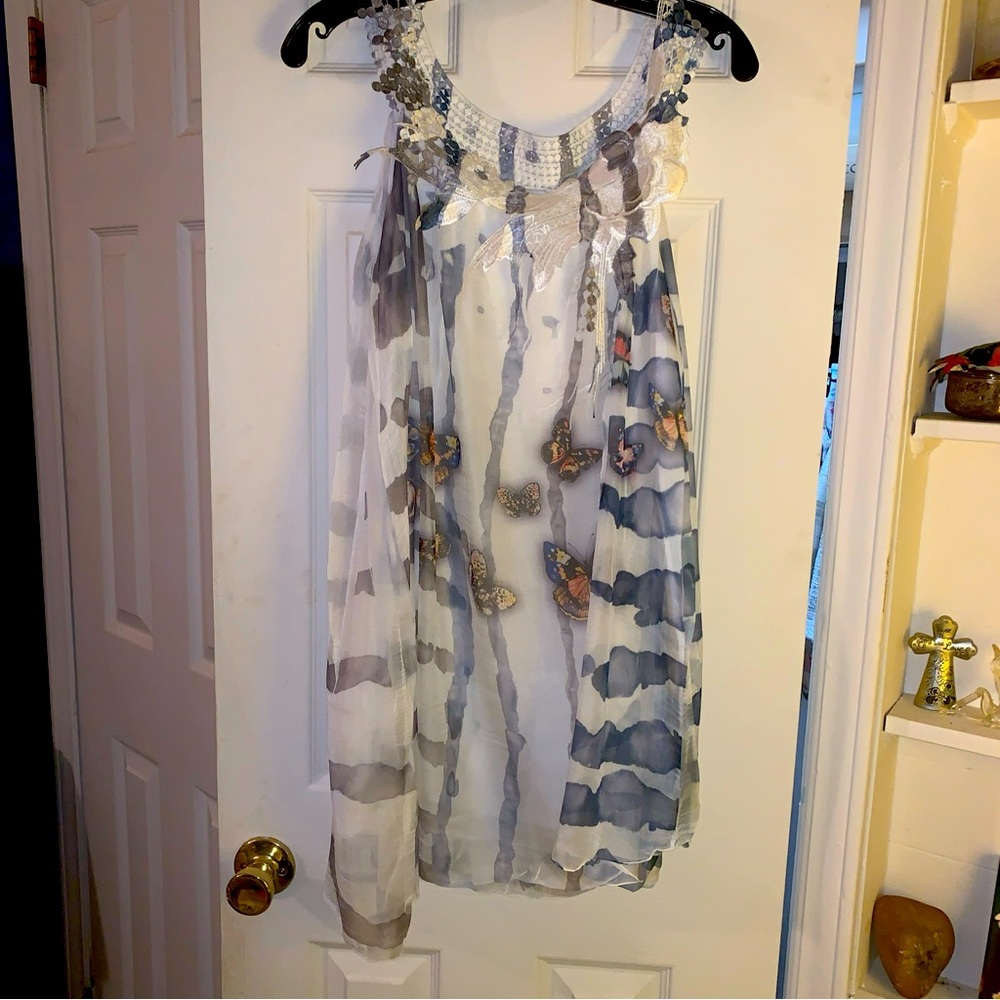 NWOT BELLE FRANCE Asymmetrical Butterfly Dress Size M